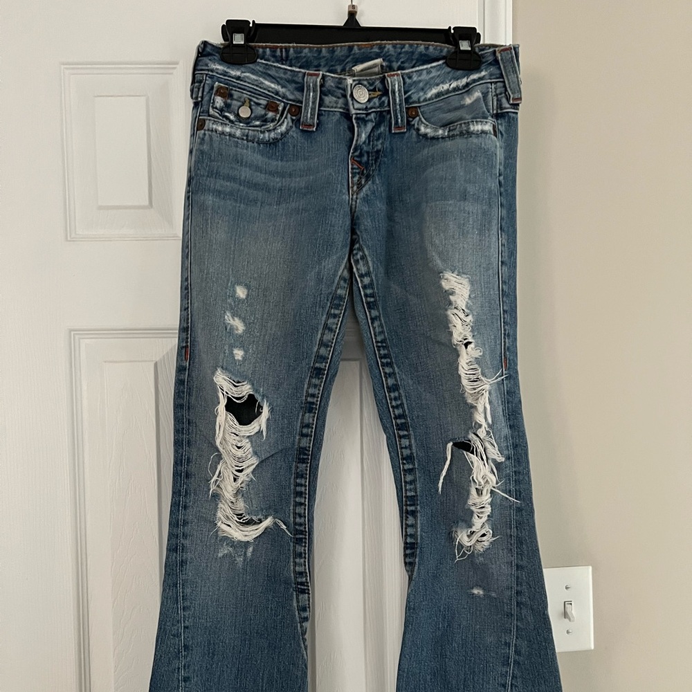 True religion Joey distressed women’s jeans size 25 inseam 28”
